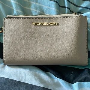 Michael Kors Pink Wallet